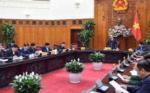 Thủ tướng Nguyễn Xuân Phúc: Không chủ quan với COVID-19, ưu tiên vaccine nội