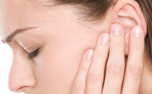 Cải thiện ù tai kéo dài bằng cách nào?