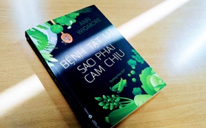 Cỏ lúa mì và hành trình 'không cam chịu' của Ann Wigmore 