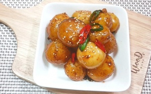 Đổi vị với khoai tây om nước tương