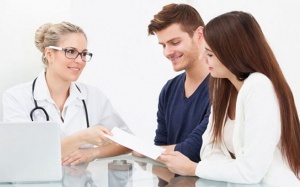 Đừng thờ ơ với khám sức khỏe tiền hôn nhân