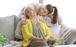 Tử vi thứ Tư (13/1/2021): Cự Giải nên chú ý hơn tới người thân