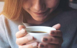 'Đẩy lùi' cơn đau đầu khi trời lạnh nhờ 5 loại trà thảo mộc