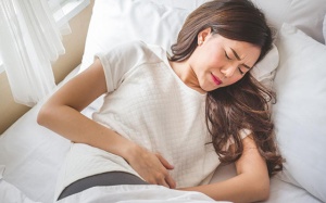 Mách chị em cách giảm đau bụng kinh tại nhà hiệu quả