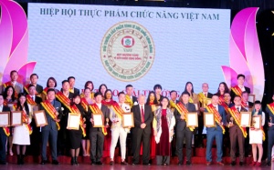Giải thưởng 'Sản phẩm Vàng vì sức khỏe cộng đồng”: Nỗ lực của ngành TPCN năm 2020