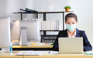 Cách tăng cường sức khỏe cho dân văn phòng mùa dịch COVID-19
