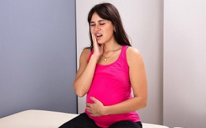 Mẹo trị hôi miệng cho bà bầu cực đơn giản