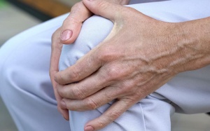 Người bị viêm khớp nên ăn nhóm thực phẩm nào?