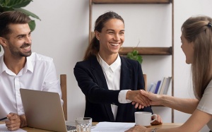 Tử vi thứ Sáu (19/3/2021): Kim Ngưu muốn tạo ấn tượng tốt với một người đặc biệt