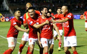 Lee Nguyễn ghi dấu, TP.HCM có chiến thắng thứ hai tại V.League 2021