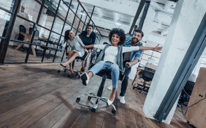 Tử vi thứ Hai (22/3/2021): Sư Tử nên làm hết sức, chơi hết mình!