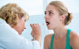 Viêm Amidan kéo dài có nguy hiểm không?