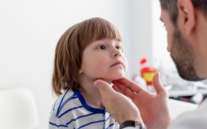 Bệnh quai bị ở trẻ em phòng ngừa thế nào?