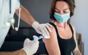 Tại sao lại cơ thể lại xảy ra các phản ứng sau khi tiêm vaccine?