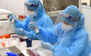 Gần 86% bệnh nhân COVID-19 về nước từ Campuchia mang biến thể Anh 