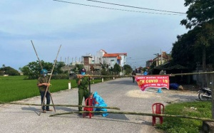 Bộ Y tế thông báo khẩn tìm người đi cùng chuyến bay và xe khách với ca COVID-19 ở Hà Nam 