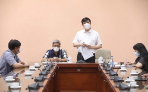 35 chuyên gia y tế Việt Nam sang hỗ trợ Lào phòng, chống dịch COVID-19