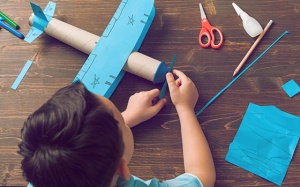 Gợi ý một vài hoạt động cho trẻ tại nhà mùa dịch