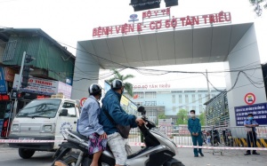 Phong tỏa cả 3 cơ sở bệnh viện K vì có 10 ca nghi dương tính SARS-CoV-2