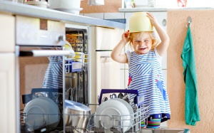 Tử vi thứ Bảy (8/5/2021): Kim Ngưu cần chú ý giải quyết việc nhà