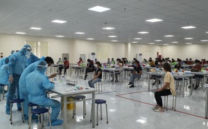 200 nhân viên y tế từ Quảng Ninh sang hỗ trợ Bắc Giang