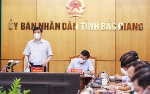 Bộ trưởng Bộ Y tế: Bắc Giang nên xét nghiệm tổng lực, phong tỏa nghiêm điểm dịch