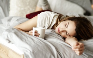 Gợi ý 9 loại trà giúp bạn giảm căng thẳng, ngủ ngon hơn