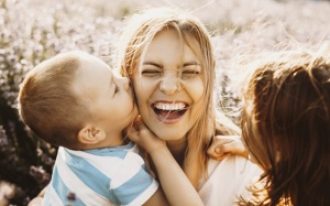 Tử vi thứ Ba (25/5/2021): Thiên Bình cần chú ý tâm trạng của mọi người xung quanh