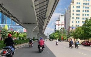 Cuối tuần, Hà Nội nắng nóng gay gắt, TP.HCM giảm mưa