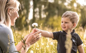 Tử vi thứ Bảy (29/5/2021): Bảo Bình sẽ gặp may mắn trong đời sống gia đình