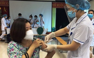 Bộ Y tế giao thời hạn hoàn tất tiêm vaccine COVID-19 cho tỉnh Bắc Ninh