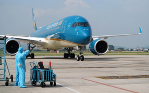 Hỏa tốc mở cửa đón khách nhập cảnh trở lại tại Tân Sơn Nhất và Nội Bài