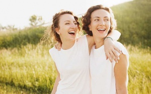 Tử vi Chủ nhật (13/6/2021): Kim Ngưu nên dành thời gian cho bạn bè, người thân