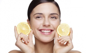 Bỏ túi 5 “bí kíp” làm đẹp từ chanh tươi