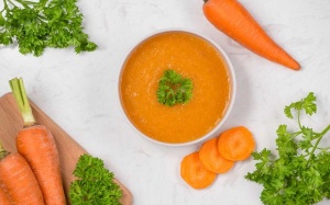 Những lưu ý khi cho trẻ ăn dặm với cà rốt