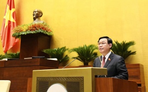 Chủ tịch Quốc hội: Đánh giá cao nỗ lực của ngành Y tế, lực lượng tuyến đầu chống dịch