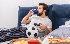 Những thói quen xấu bạn cần tránh trong những ngày giãn cách phòng dịch