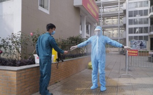 Bộ Y tế yêu cầu tuyệt đối không phun khử khuẩn trực tiếp vào người