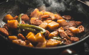 Mẹo giữ trọn chất dinh dưỡng trong quá trình nấu ăn