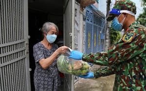 Quân đội tăng cường hỗ trợ TP.HCM và các tỉnh phía Nam dập dịch COVID-19 