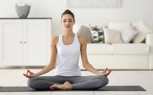 5 tư thế yoga giải tỏa căng thẳng, lo âu mùa giãn cách