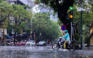 Bắc Bộ nắng gián đoạn, mưa dông tập trung vào chiều tối và đêm