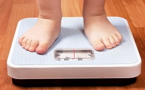 Giảm cân cho trẻ thế nào để vẫn đảm bảo dinh dưỡng phát triển chiều cao?