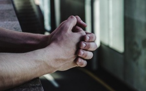 Chia sẻ: Cách khắc phục run tay do bệnh tuyến giáp hiệu quả 