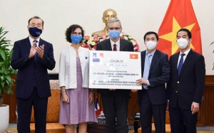 Việt Nam tiếp nhận vaccine do Pháp và Italia tài trợ