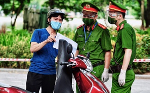 19 quận, huyện 'vùng xanh' ở Hà Nội sẽ không kiểm soát giấy đi đường