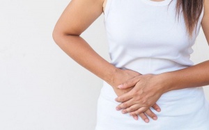 Vì sao sỏi mật 10mm kèm mỡ máu cao lại gây đầy hơi, khó tiêu?