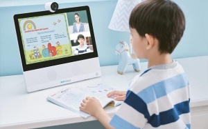 Bí kíp bảo vệ đôi mắt trẻ khỏe mạnh khi con học online