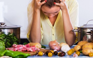 Infographic: Làm sao xử lý, phòng ngừa cơn đau nửa đầu?