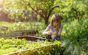 Tử vi thứ Sáu (8/10/2021): Bảo Bình đang tỏ ra khá khép mình